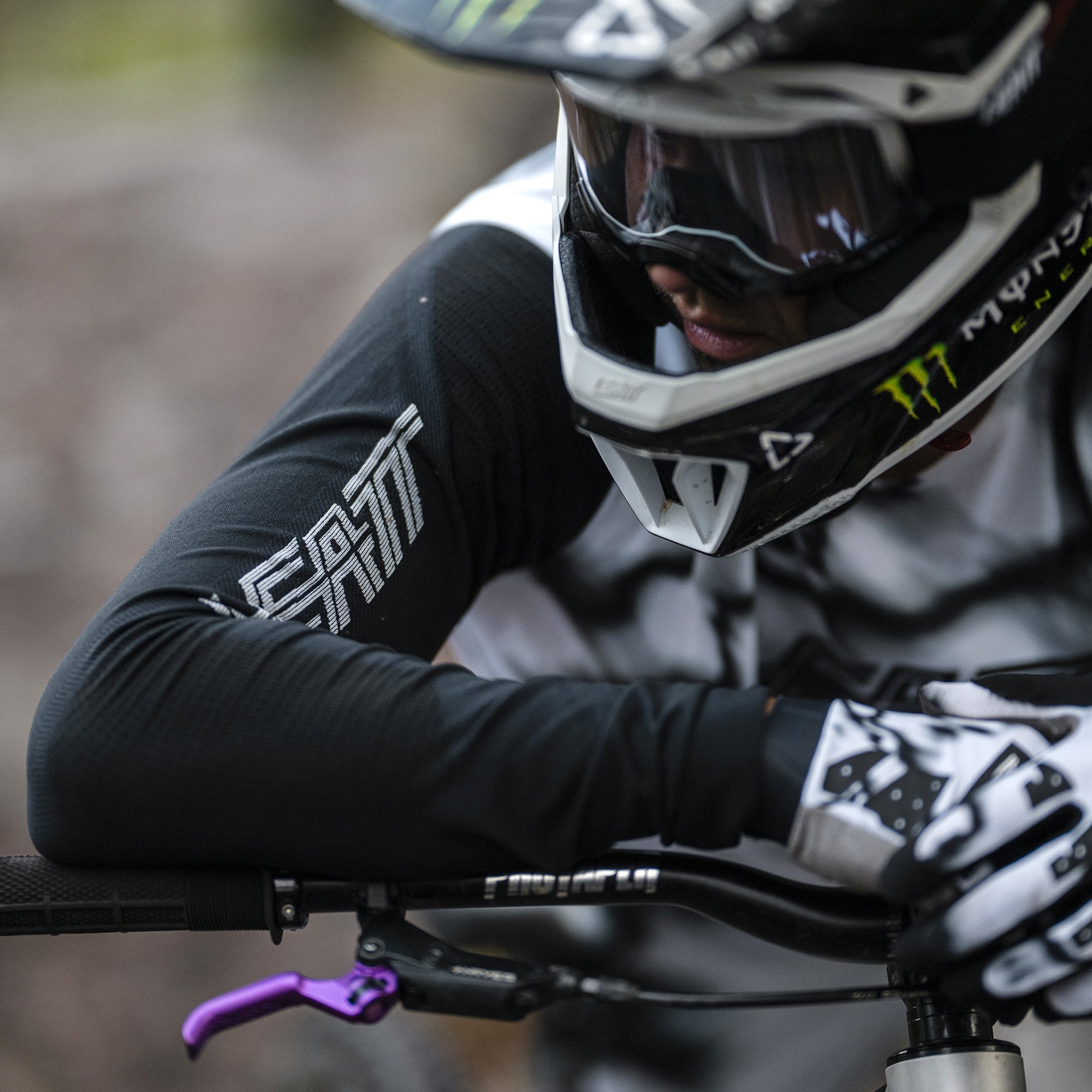 Leatt 8.0 Gravity Helmet