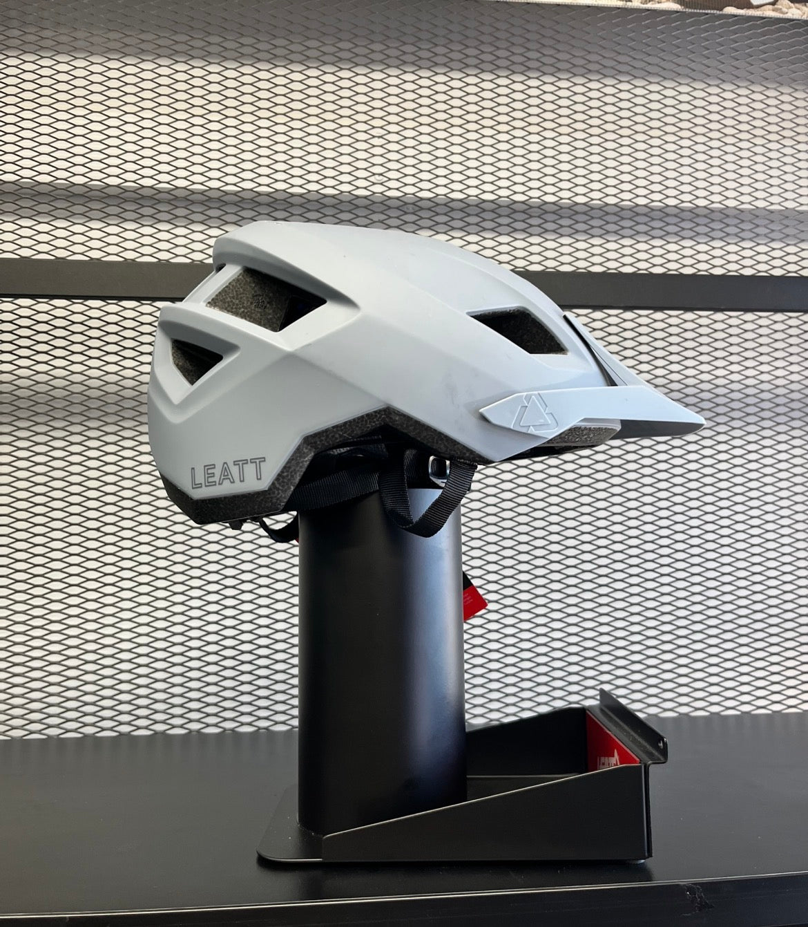 Helmet MTB AllMtn 1.0 v23 - L - Grey
