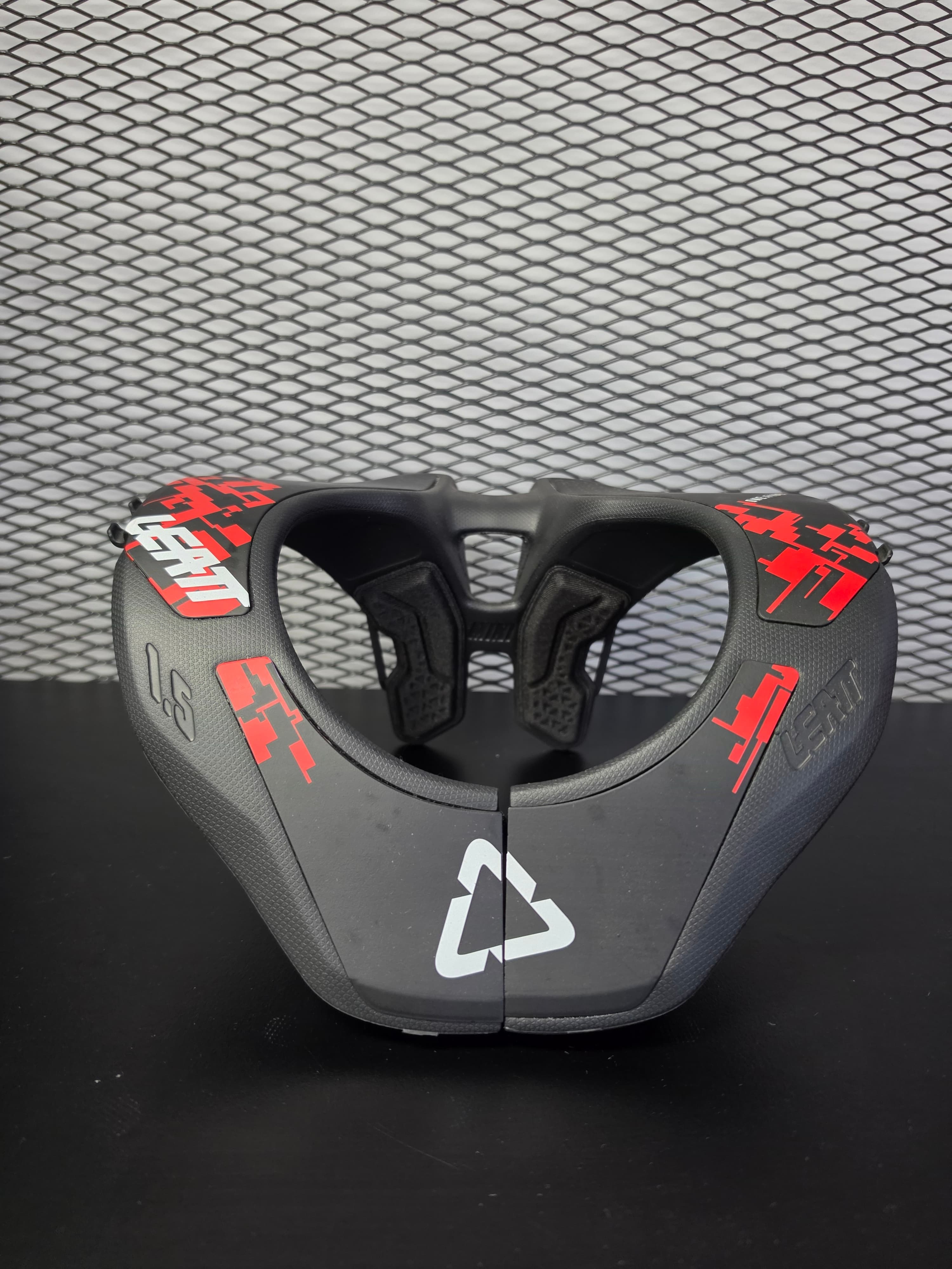 Neck Brace 1.5 Mini - Black